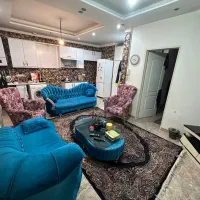 همخانه-خانم