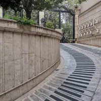 ۷۰۰متر تجاری مناسب همه مشاغل