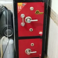 گاو صندوق دو در