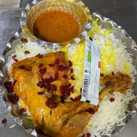 به یکنفر آشپز مسلط به کوبیده ویکنفر خانم جهت صندوق|استخدام خدمات فروشگاه و رستوران|تهران, سلسبیل|دیوار