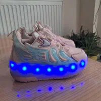 کفش اسکیتی وارداتی|دوچرخه، اسکیت، اسکوتر|شیراز, میرزاکوچک خان|دیوار