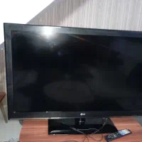 یک دستگاه تلویزیون