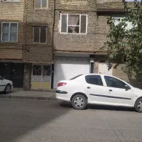 مغازه. ۵۵متر  حاشیه خیابان ۲۰ متری