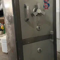 گاو صندوق دو طبقه|دفتر کار|اصفهان, جلفا|دیوار