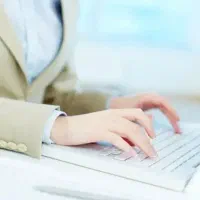 منشی و دستیار مدیر عامل خانوم