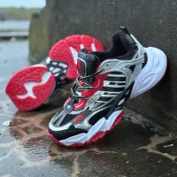 کتونی آدیداس دیلاکس