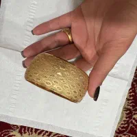 طلا فقط ۱۵۰ بالای تابلو