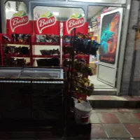 اجاره مغازه با وسایل