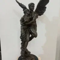 مجسمه تندیس برنز وارداتی امضادار