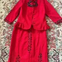 کت دامن مجلسی|لباس|نیشابور, هفده شهریور|دیوار