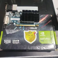 کارت گرافیک 210 ایسوس همراه با کارتن نو