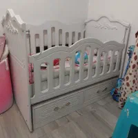 تخت‌کودک|تخت و صندلی بچه|کرج, حصارک پایین|دیوار