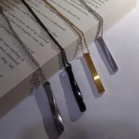 گردنبند مدل پیچ و مکعب