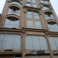 آپارتمان-120-متر-دو-خوابه-موقعیت-خوب-7-واحد