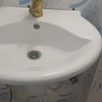 روشویی در حد نو|لوازم سرویس بهداشتی|اندیشه, اندیشه فاز ۵|دیوار