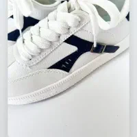 فروشنده پوشاک