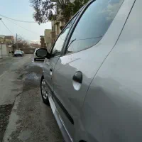 پژو ۲۰۶. یک تیکه رنگ بدون افتاب سوختگی تمیز کم کار|خودرو سواری و وانت|ارومیه, |دیوار