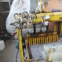 دستگاه بلوک زنی نیمه اتومات