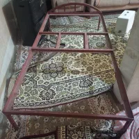تخت اهنی بسیار محکم سالم نو|تخت و سرویس خواب|قم, سراجه (۱۵ خرداد)|دیوار