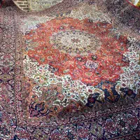 فرش ۱۲ متری طرح لاله در حد نو