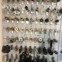 تعمیرات درب برقی قطعات جک برقی|خدمات پیشه و مهارت|شیراز, صنایع الکترونیک|دیوار