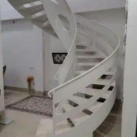 پله پیچ گرد فلزی صاف و خاص|خدمات پیشه و مهارت|چادگان, |دیوار