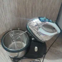 تعدادی‌وسیله‌بفروش‌میرسد