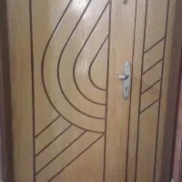 درب ورودی آپارتمان