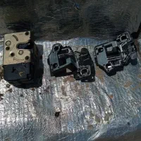 چراغ عقب ۲۰۶اصل فرانسه و نمد داشبورد ۲۰۶ وقفل|قطعات یدکی و لوازم جانبی|تبریز, |دیوار