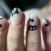 اجاره میز ناخن/اجاره تخت مژه/خدمات ناخن و مژه