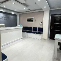 جشنواره عیدانه کلینیک زیبایی لیندورا|خدمات آرایشگری و زیبایی|تهران, درختی|دیوار