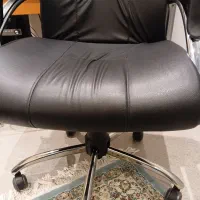 صندلی مدیریتی دو حالته درحد نو