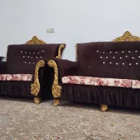 دو تخته فرش و‌ه مبل ۷‌نفره