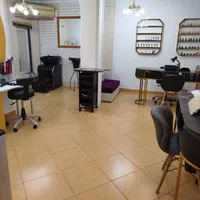 اجاره صندلی سالن زیبایی ماریا|خدمات آرایشگری و زیبایی|بندر انزلی, امامزاده|دیوار