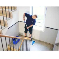 نظافت تخصصی راه‌پله، حیاط و باغچه گلسار