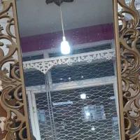 ایینه و کمد