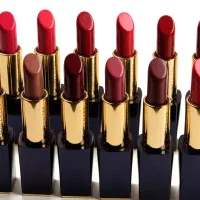 استخدام ویزیتور  خانم آرایشی و بهداشتی حقوق تا ۵۰م