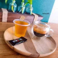 نیازمند یک خانم برای کار در کافه