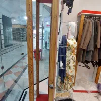 ست کامل ویترین و قفسه رگال بوتیکی