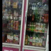 یخچال وقفسه مغازه