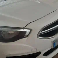 شاهین اتومات  مدل ۴۰۲ سانروف دار