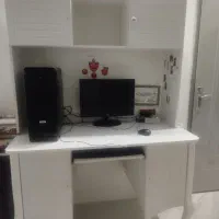 میز تحریر و کمد اسباب بازی به فروش میرسد فوری