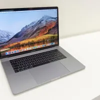 لپتاپ MacBook Pro (15 inch 2018) گرافیک دار