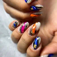 تخفیف خدمات ناخن در صومعه سرا