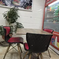 میز صندلی برای فست فود