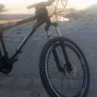 با سلام دوچرخه 26هفت دنده