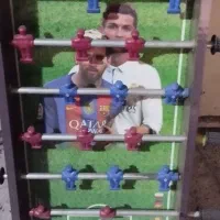 سالمه و هیچ پریدگی یا شکستکی نداره