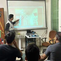 تعمیرات تخصصی همراه با آموزش