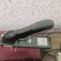دو عدد دستگاه منگنه بعلت جمع آوری موسسه