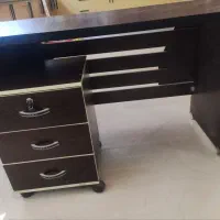 میز و کشوی نو